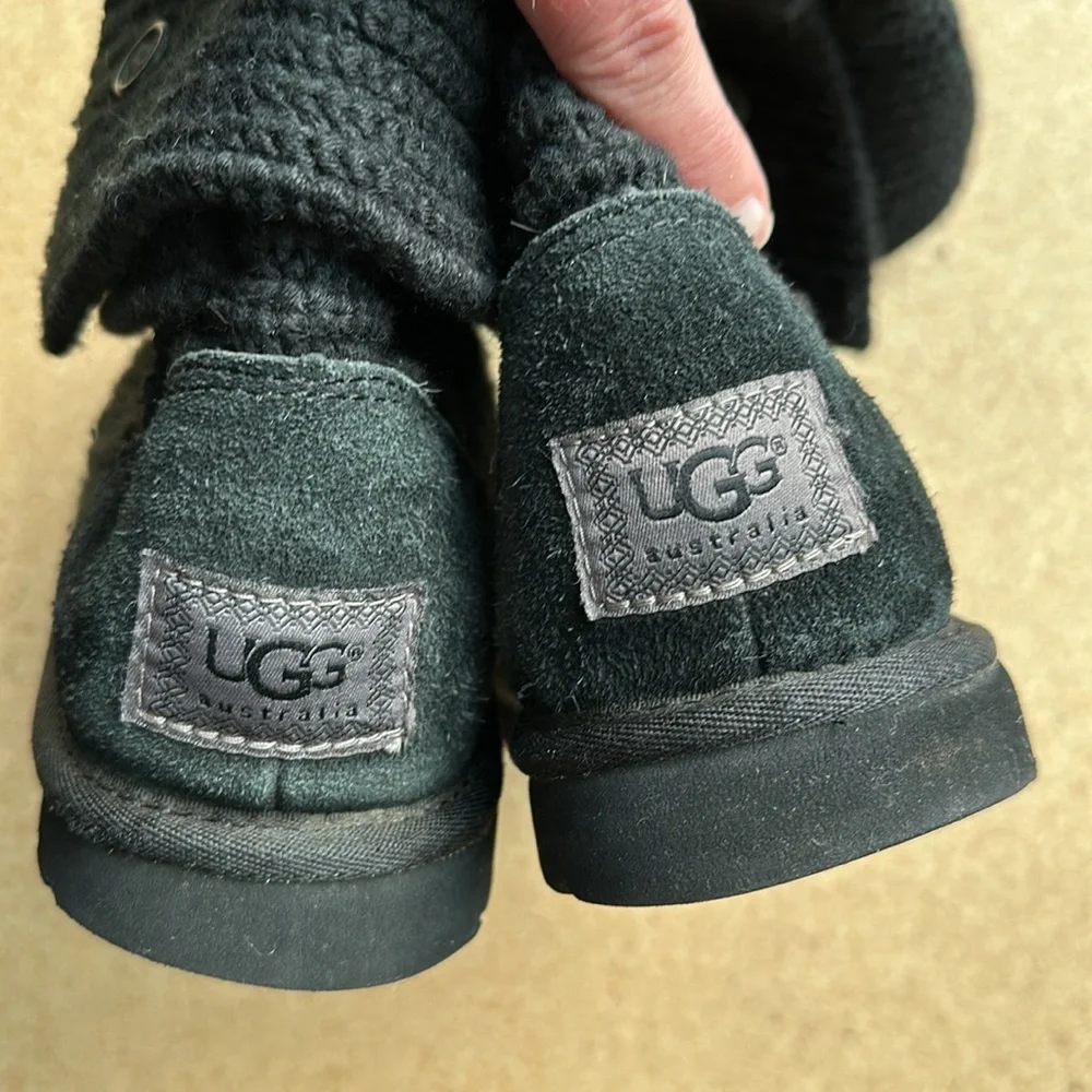 UGG Black Classic Cardy Knit Boots, size 8 S/N 5819
